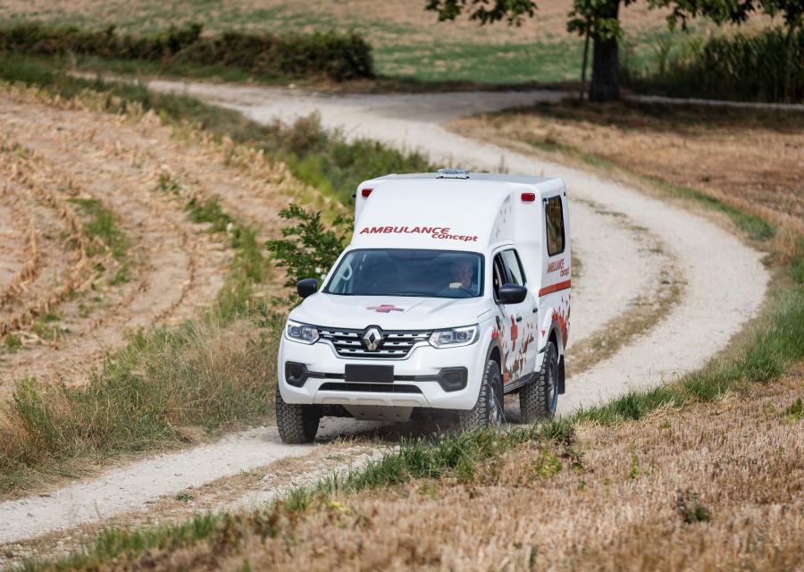  Renault Alaskan Ambulance Concept by Sanicar 2016 года  (фото 11 из 11)